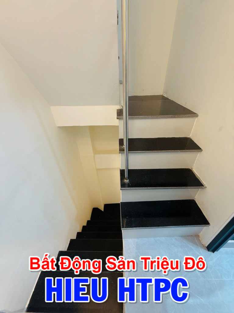 Nhà Lê Quang Định, Hẻm ô tô, 4 Tầng, Vị trí đẹp, thuận tiện di chuyển, chỉ 4.5 tỷ, 17 m2, sàn 68 m2-5