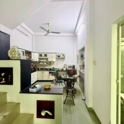 Bán nhà Cách Mạng Tháng 8, 3 Tầng, 4PN, HXH, 48 m2, 9.5 tỷ