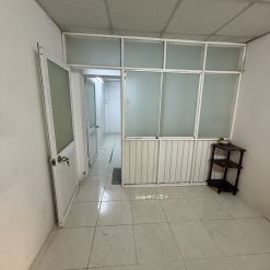 Bán nhà đường số 1, 19 m2, 2 Tàng, Gần chợ xóm mới, kế hẻm ô tô, 2.5 tỷ