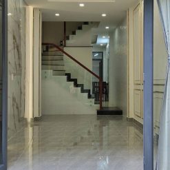 Bán nhà Thích Quảng Đức, HXH đỗ cửa, 4 Tàng, 5PN, 41 m2, 8,799 tỷ