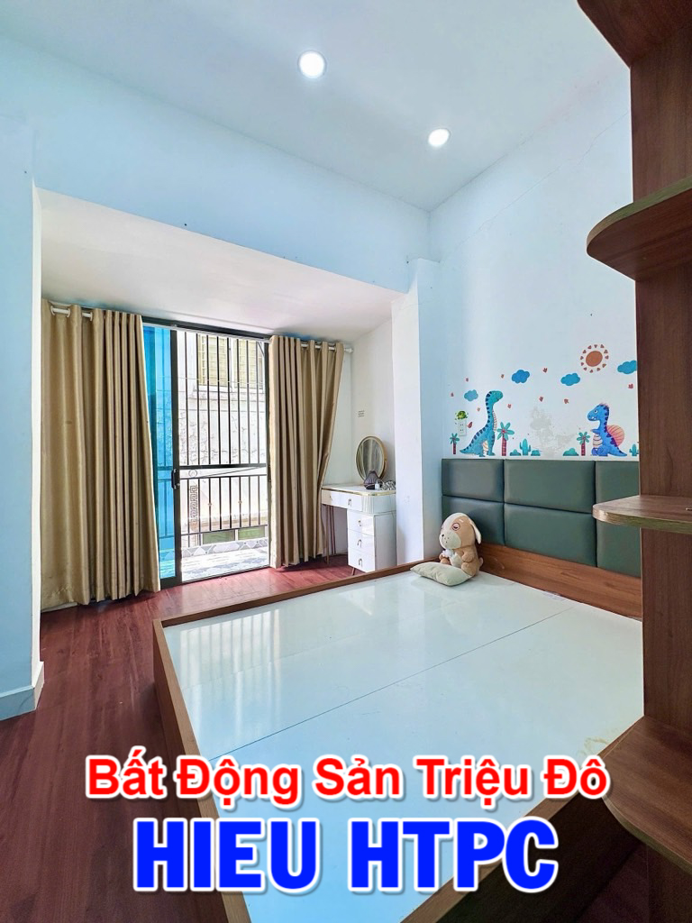 Kế hẻm ô tô, Nhà đẹp, 3 Tầng, 4 Phòng Ngủ, Kế Ngã tư hàng xanh, Chỉ 4.8 tỷ-1