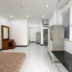 Bán nhà Huỳnh Văn Bánh, 28 m2, 3 Tầng, BTCT, 2PN, HXH, 5.45 tỷ